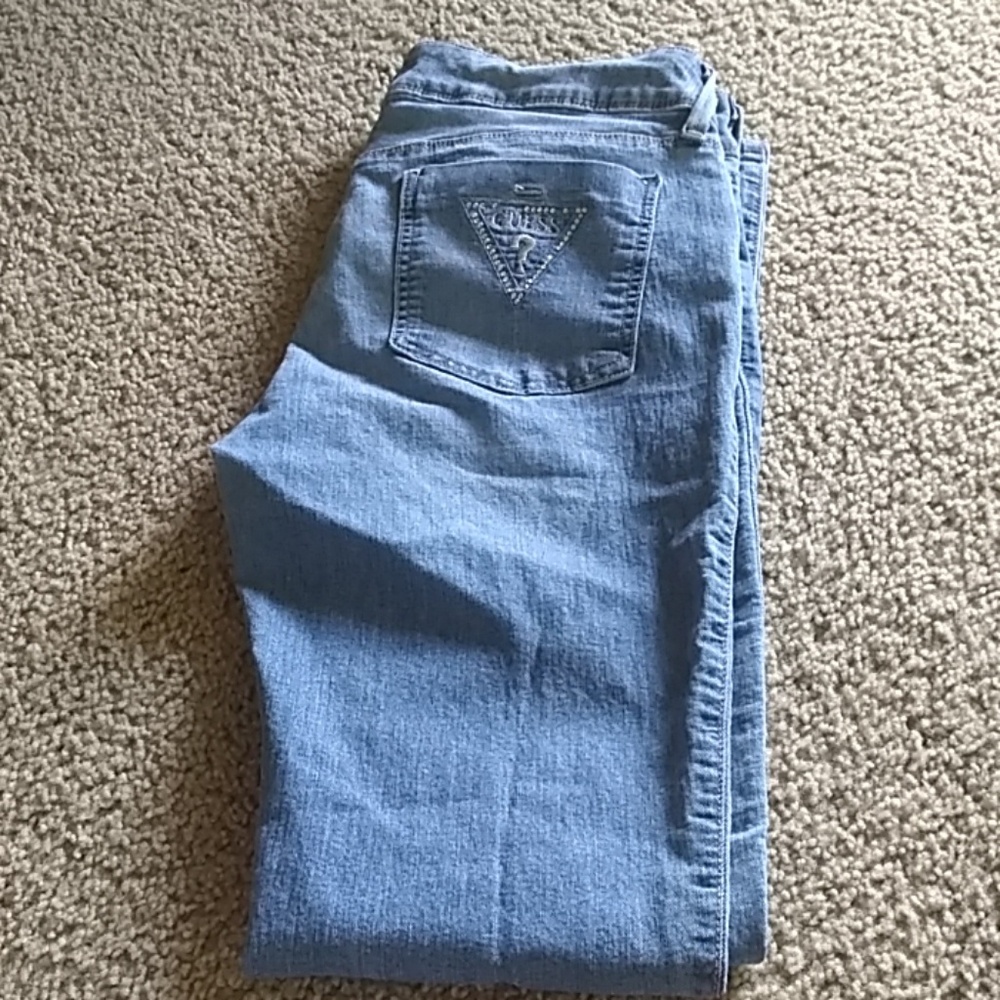 GUESS Jeans - Picture 6 of 7